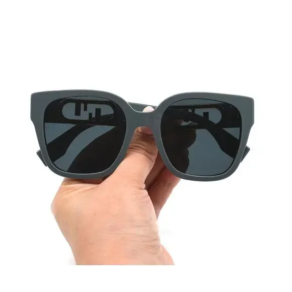 NEW FENDI FE40063I 20A GREY WOMEN'S AUTHENTIC SUNGLASSES - Picture 11 of 12